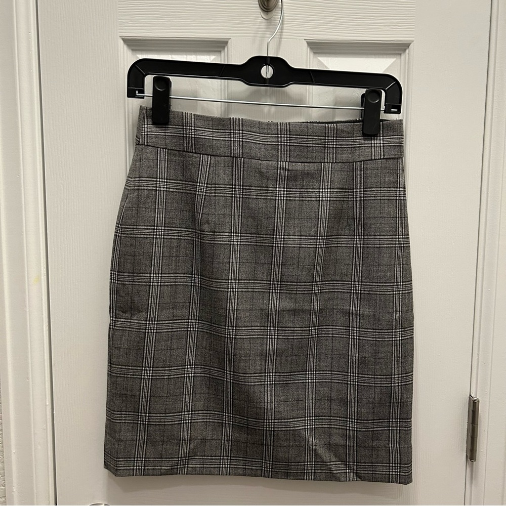 Gray Banana Republic work skirt
